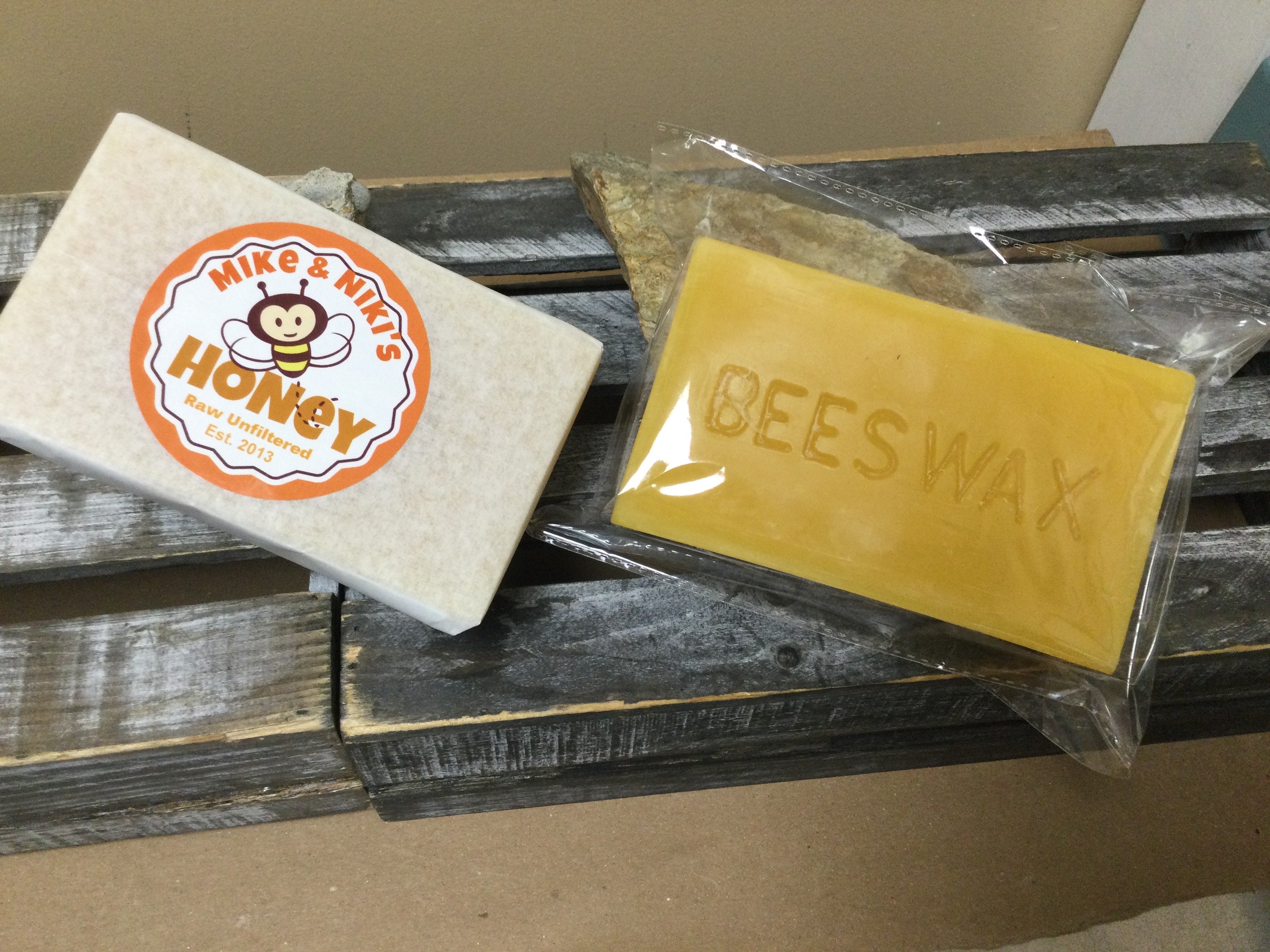 Bees Wax 1lb block