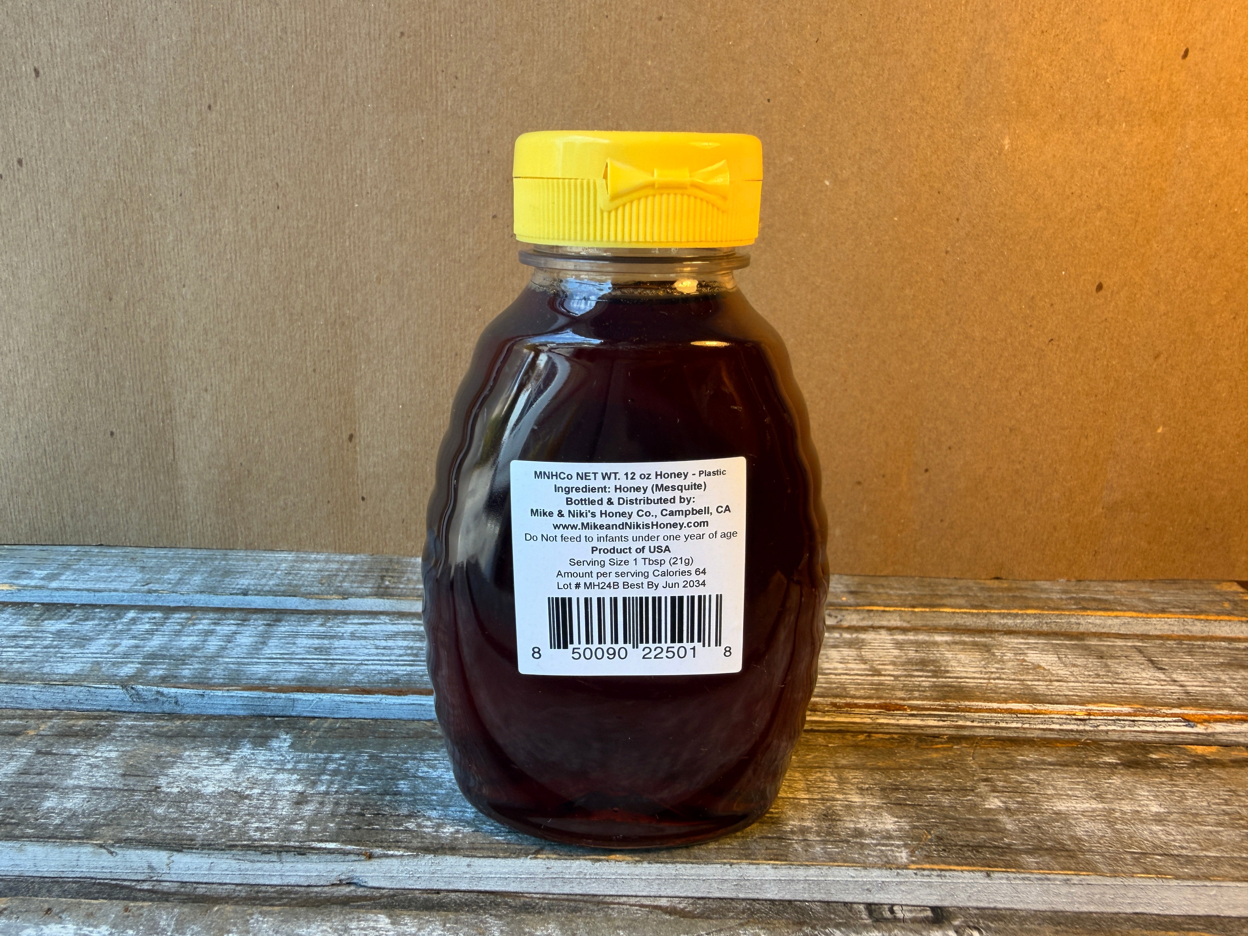 Mike & Niki's Honey Company Mesquite Honey, 12 oz back label with UPC barcode 850090225018